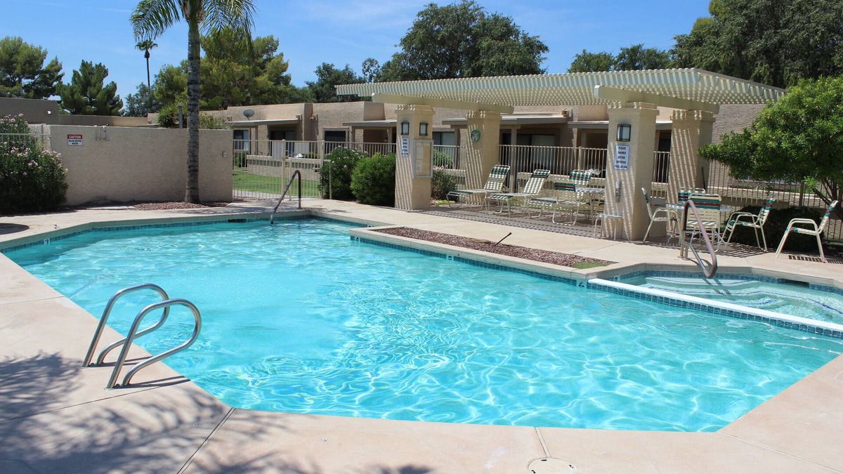 Westbrook Village House | 2 bdrm, 2 bath casita in Westbrook village with garage, heated pool and hot tub