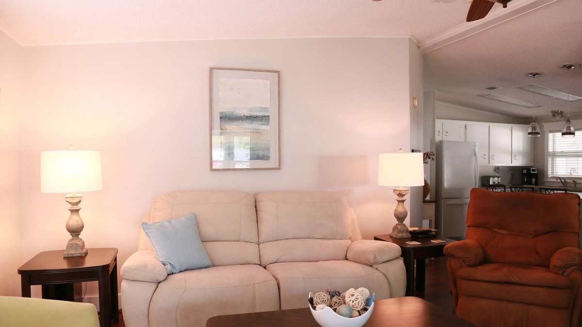 Fussels Corner House | 2 bdrm/2 bath in Schalamar Creek's Championship Golf Course Gated Community