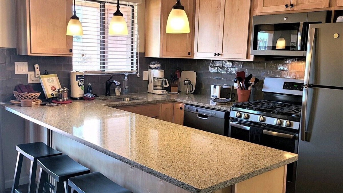 El Prado Condo | 2 Bdrm 3 baths, tennis courts, swimming pool & hot tub, on Taos Ski Valley Road