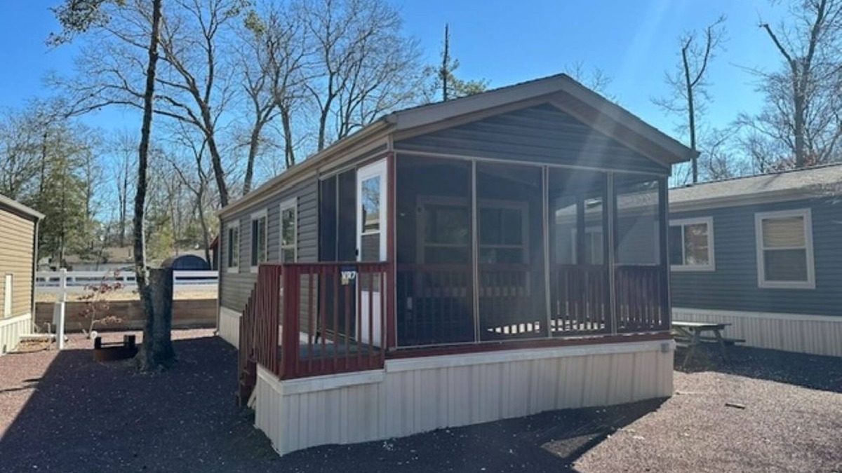 Lower Township Cottage | 2 Bdrm Cottage in a Premier Cape May campground - Minutes from Wildwood, NJ!