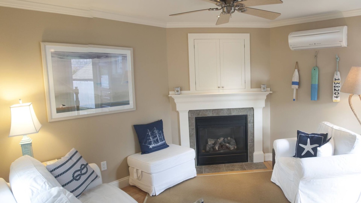 Provincetown House | 2-Bdrm, Parking, Fire Place, Outdoor Space, Close to everything.