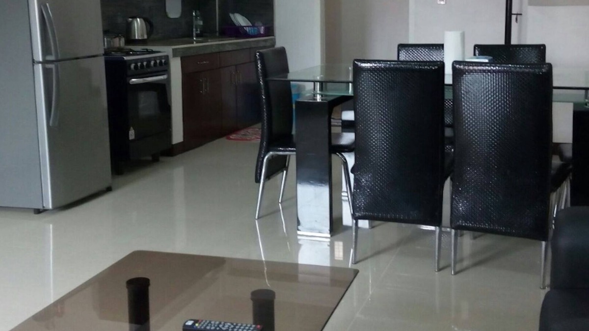 Angeles City Apartment | 2-bdrm With car free on monthly rental near Clark, Angeles City