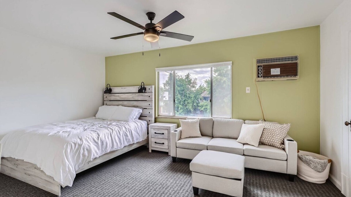 Washington Park West House | 2-Bed, 1-Bath Gem Near Wash Park Denver: Prime Location