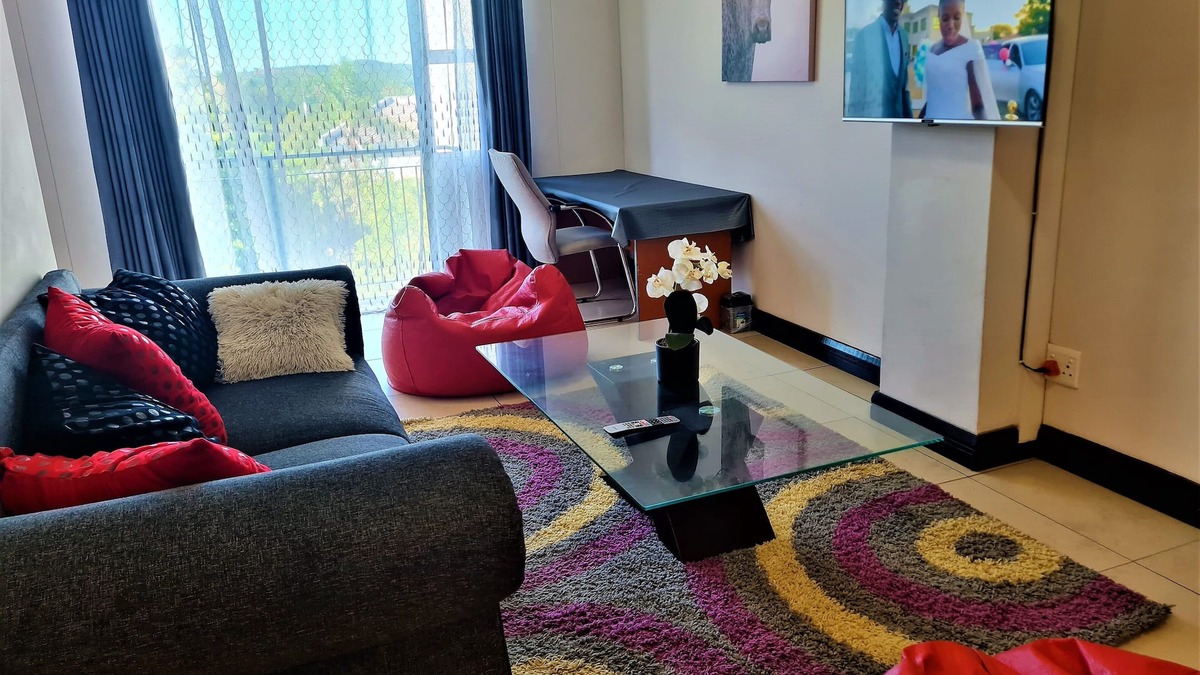Menlyn Apartment | 2 bed 2 bath Apartment, Menlyn