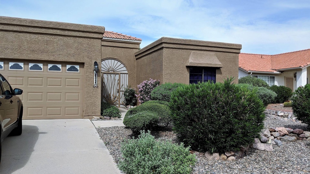 Saddlebrooke House | 2 Bed 2 Bath Beautiful Home right in Saddlebrooke One.