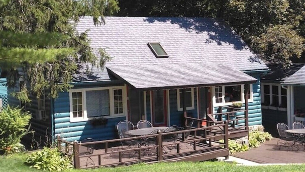 Lake George Cabin | 2 Bed/2 bath cabin w/Lake George access