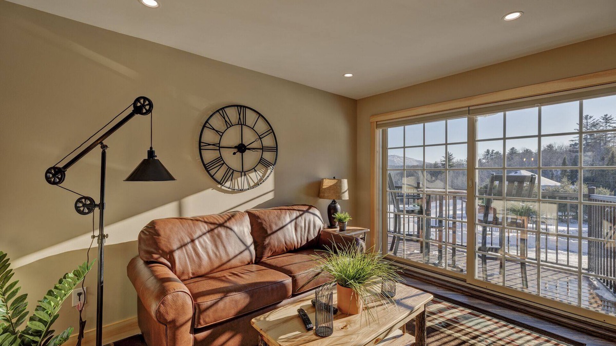 Sunapee Hotel | 2 Bed/2 Bath Suite #5 at The Lodge | Minutes from Sunapee Harbor & Mt. Sunapee