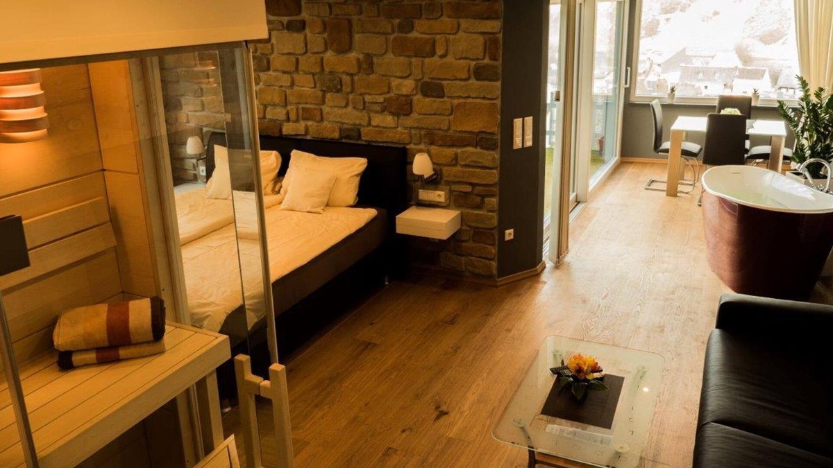 Cond Apartment | 2 bed apartment Garden - Anita's holiday home