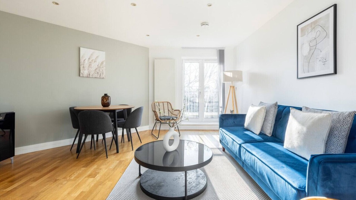 Wembley Park Apartment | 2 Bed Apartment with Balcony in Wembley
