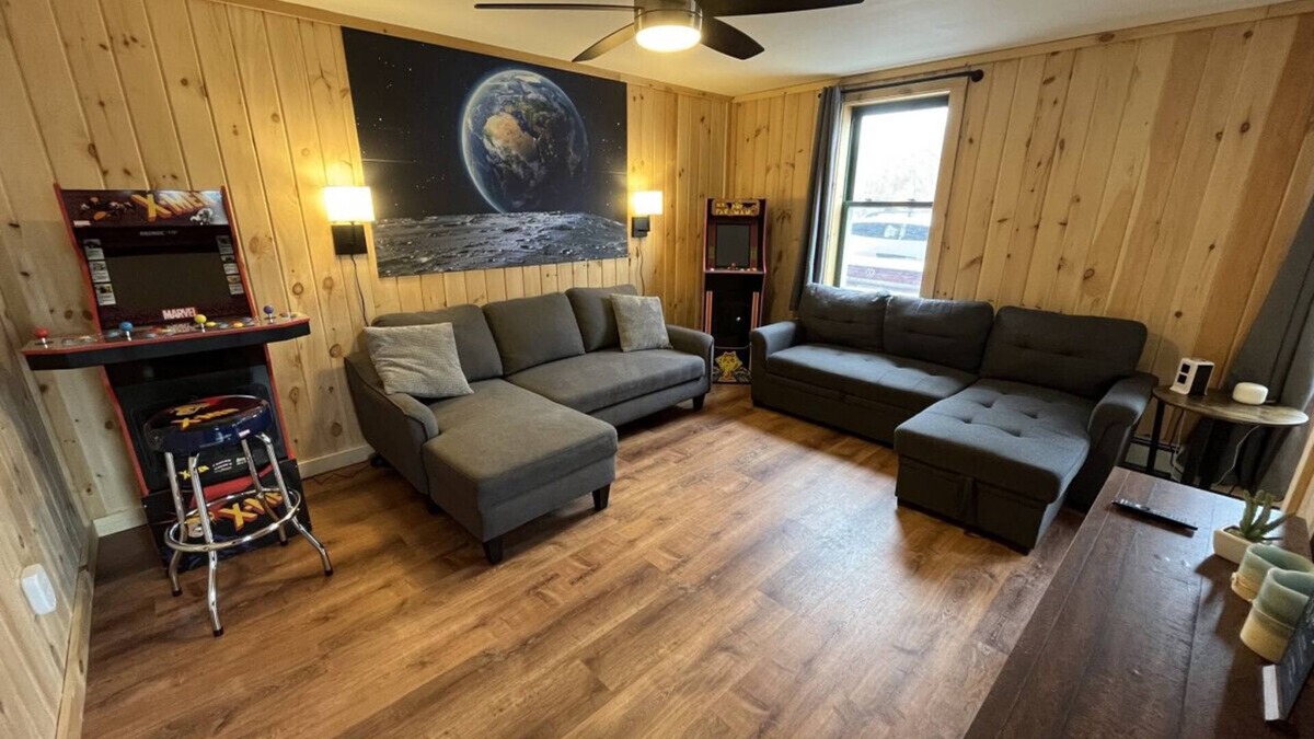 Stephentown Apartment | 2 Bed Berkshire Apt minutes to Jiminy Peak Ski