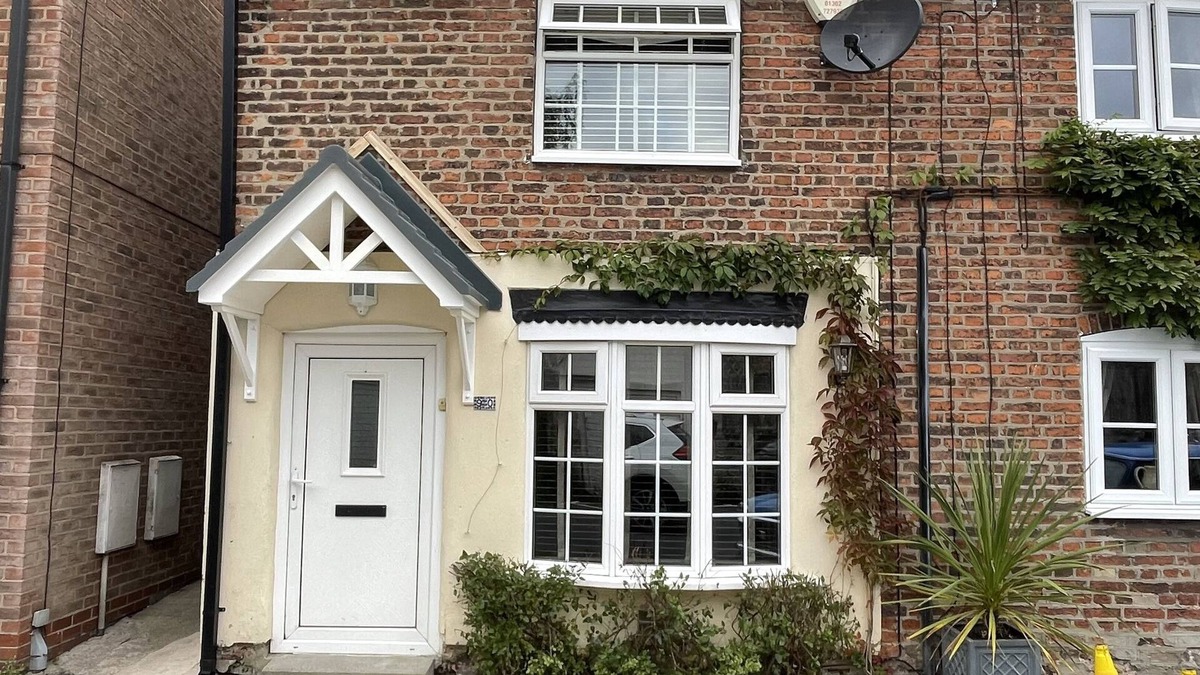 Bawtry Cottage | 2 Bed Cottage - Central Bawtry & Exquisitely Furnished
