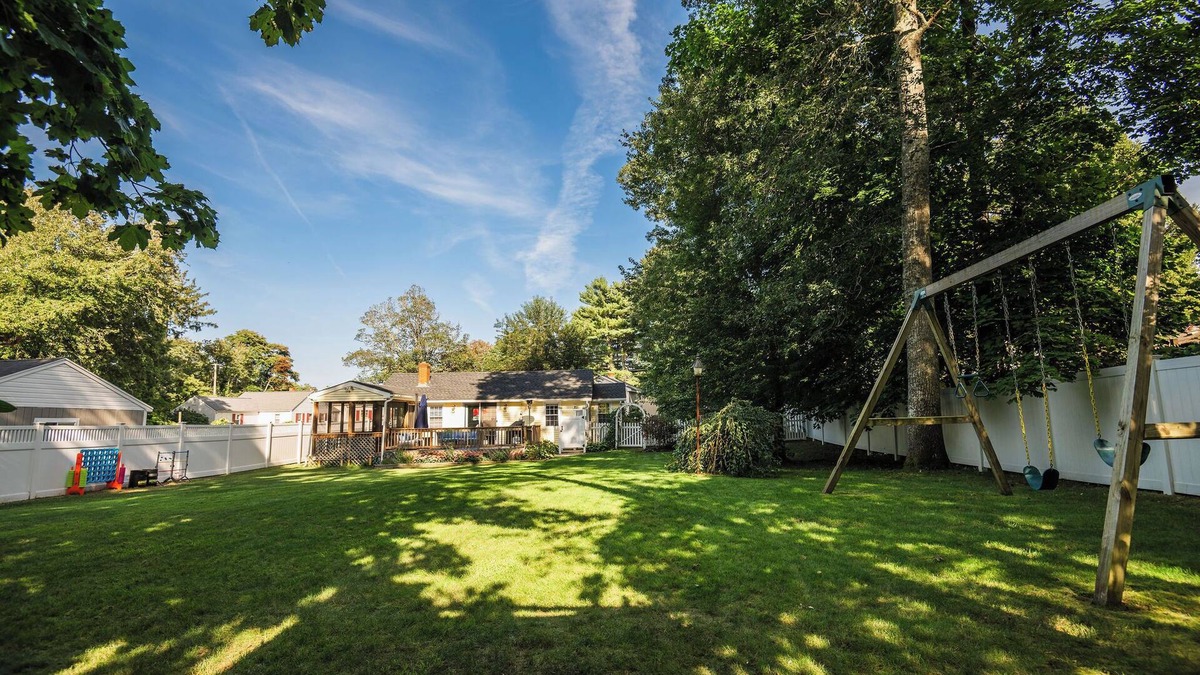 West Wareham Cottage | 2 bed Cottage on Great Herring Pond