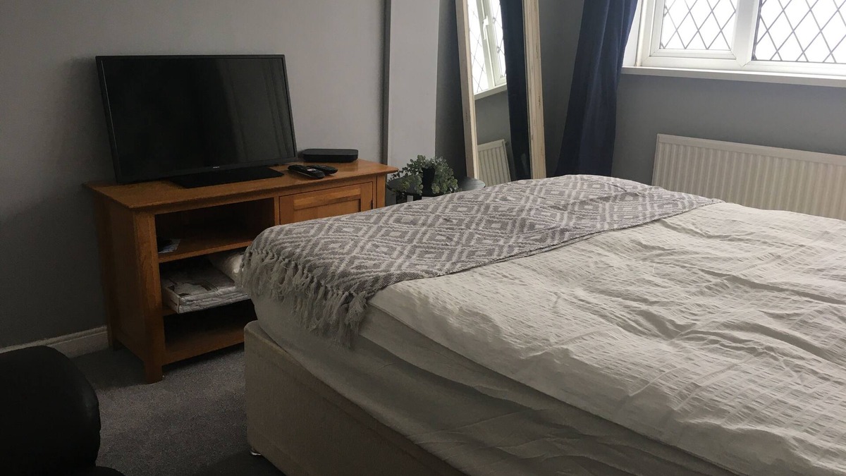 Castle Apartment | 2 bed Flat central Swansea - Brunswick 1st Floor