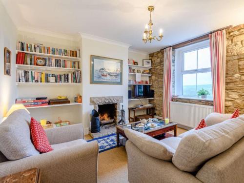 Langton Matravers House | 2 Bed in Langton Matravers DC068