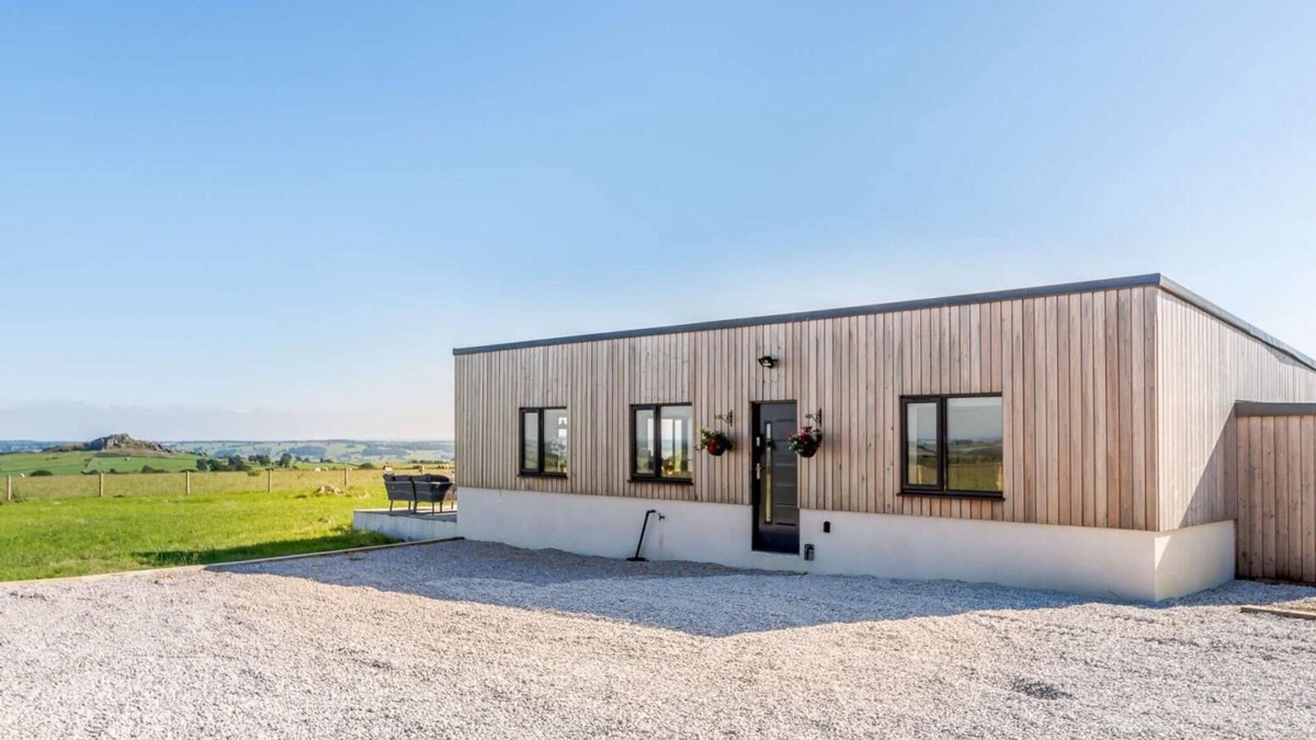 Harrogate House | 2-Bed Modern Bungalow - Outstanding Country Views