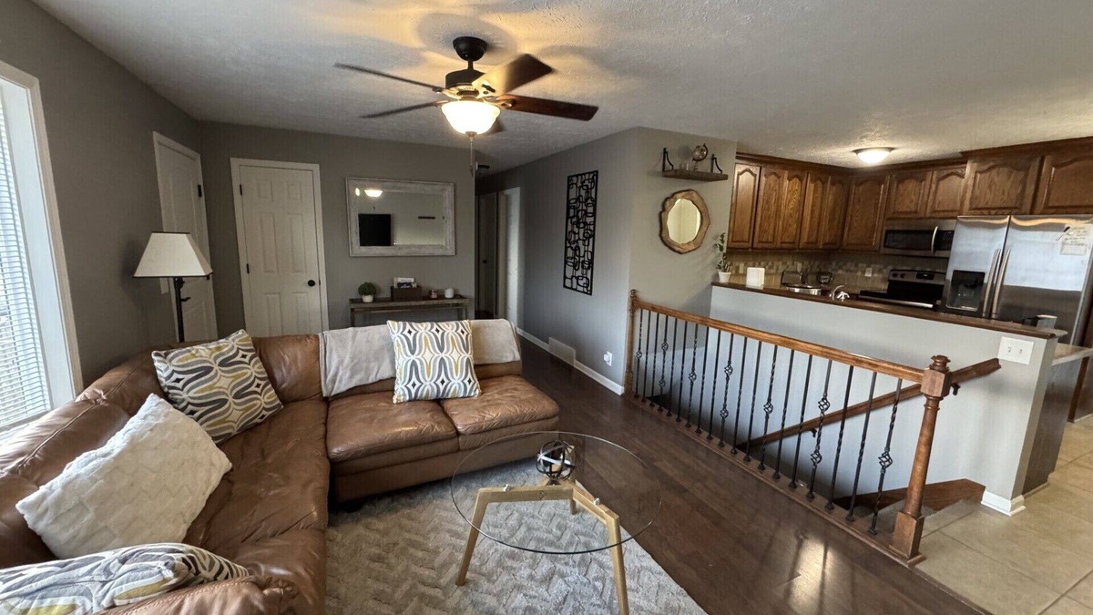 West Omaha House | 2 Bed - Office - Garage - Deck/Grill - Fence