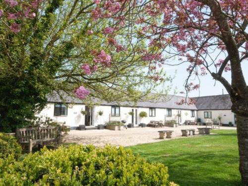 Sedgehill House | 2 bed property in Shaftesbury 28678