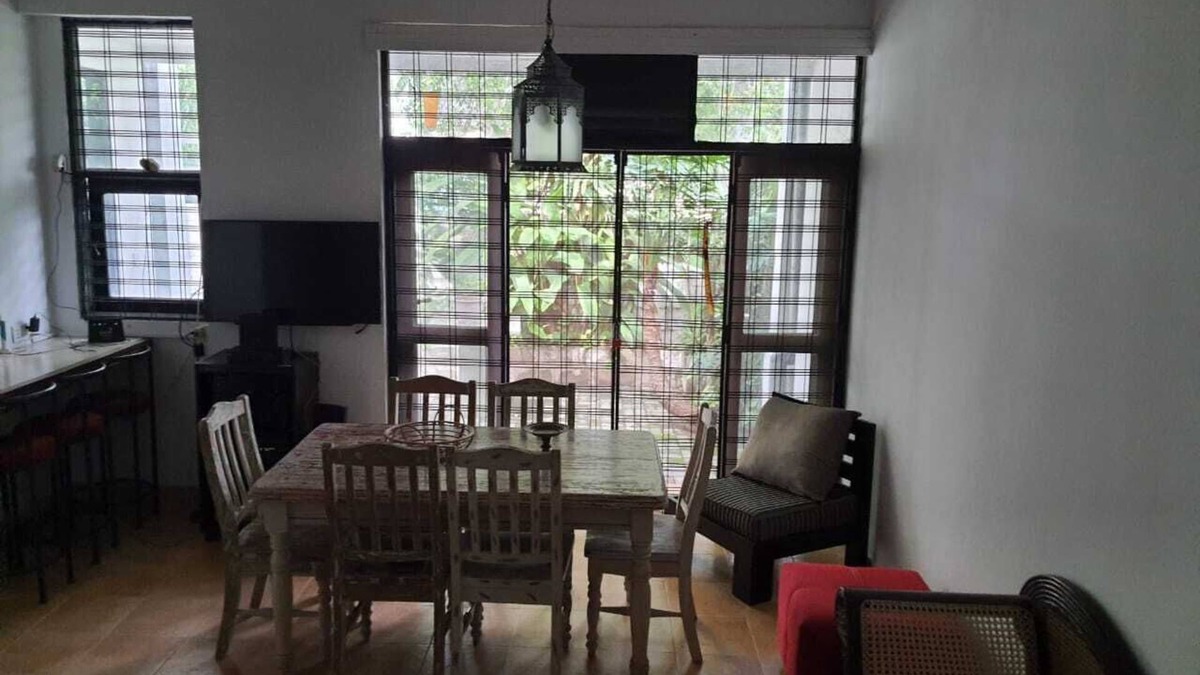 Polgasowita House | 2 bed room clean and cozy, safe and quite lodging away from Colombo traffic.