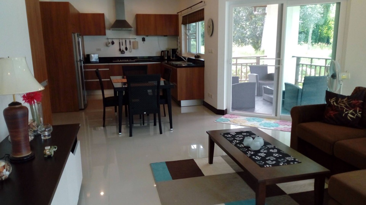 Thai Mueang Villa | 2-bed room for 4 people
