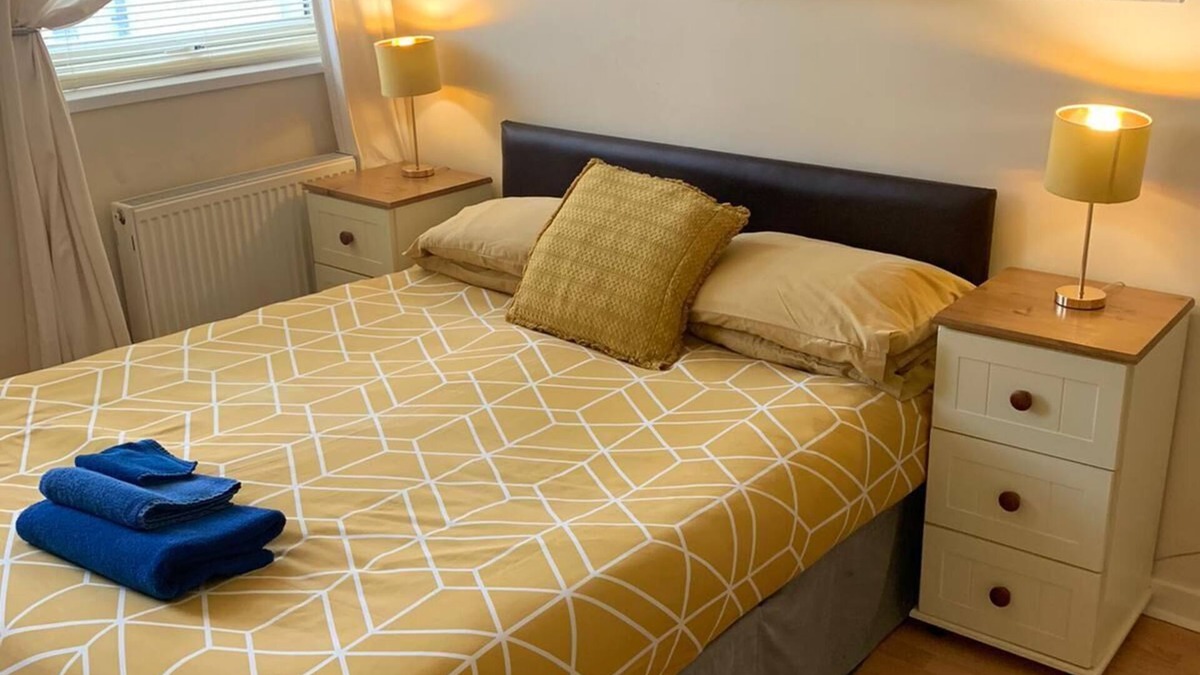 Wallasey Apartment | 2 BED SELF CATERING APARTMENT