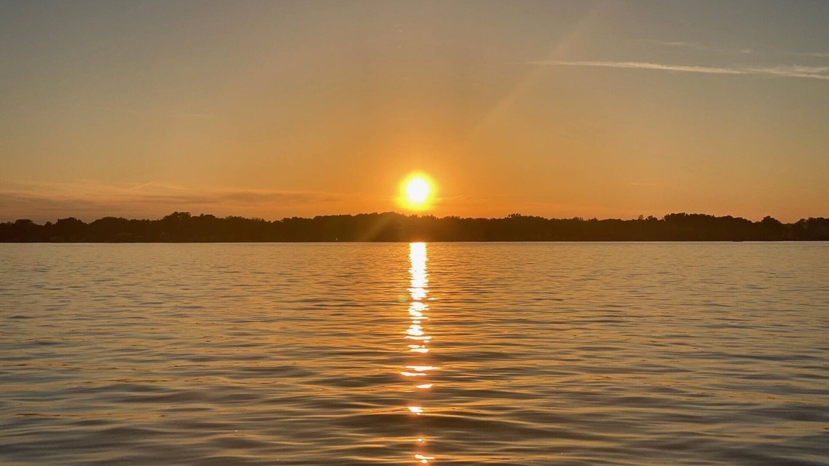 Manitou Beach-Devils Lake House | 2 Bedroom Bungalow on 2 Lakes