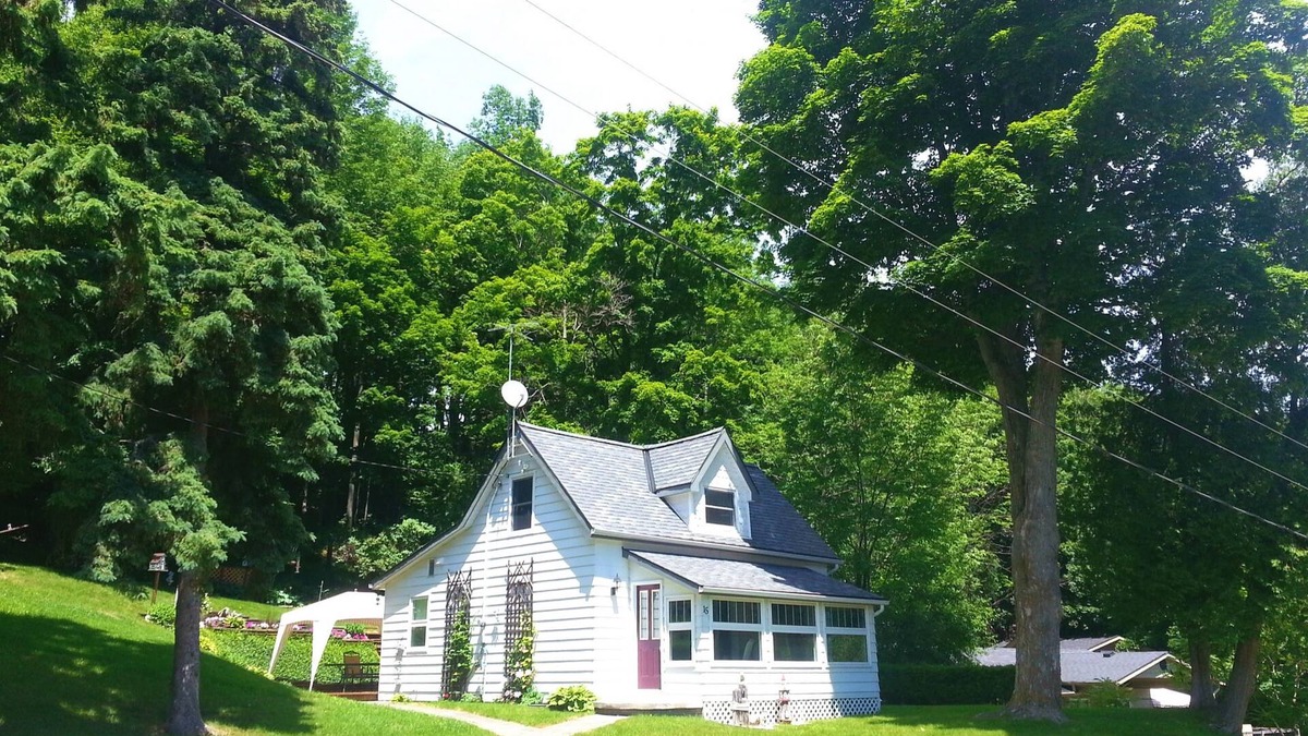 Port Albert Cottage | 2 bedroom Wiffen Cottage
