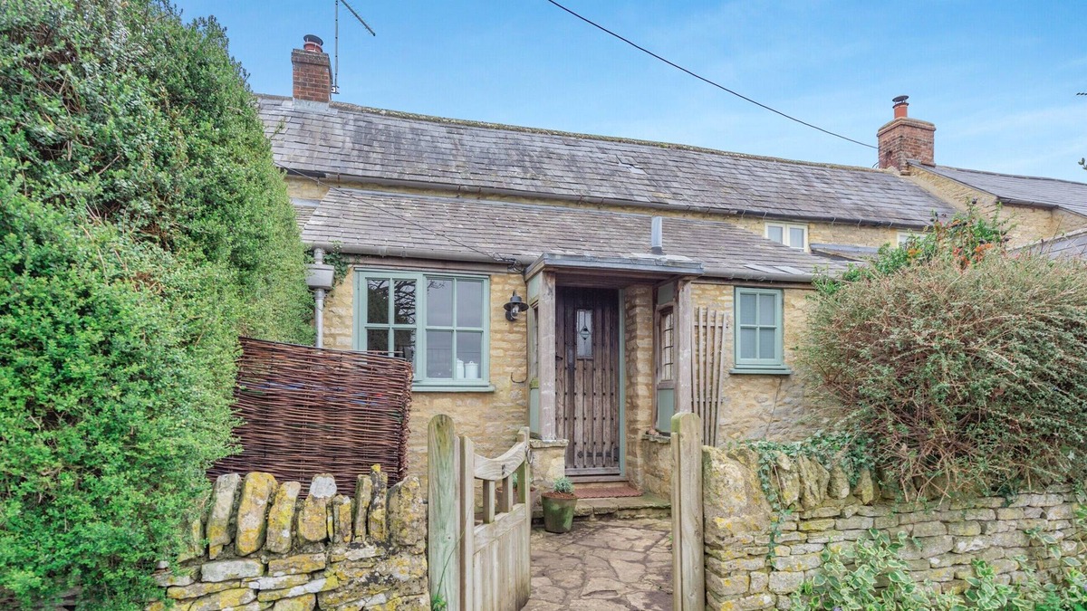 Shipton under Wychwood Cottage | 2 bedroom accommodation in Shipton-Under-Wychwood