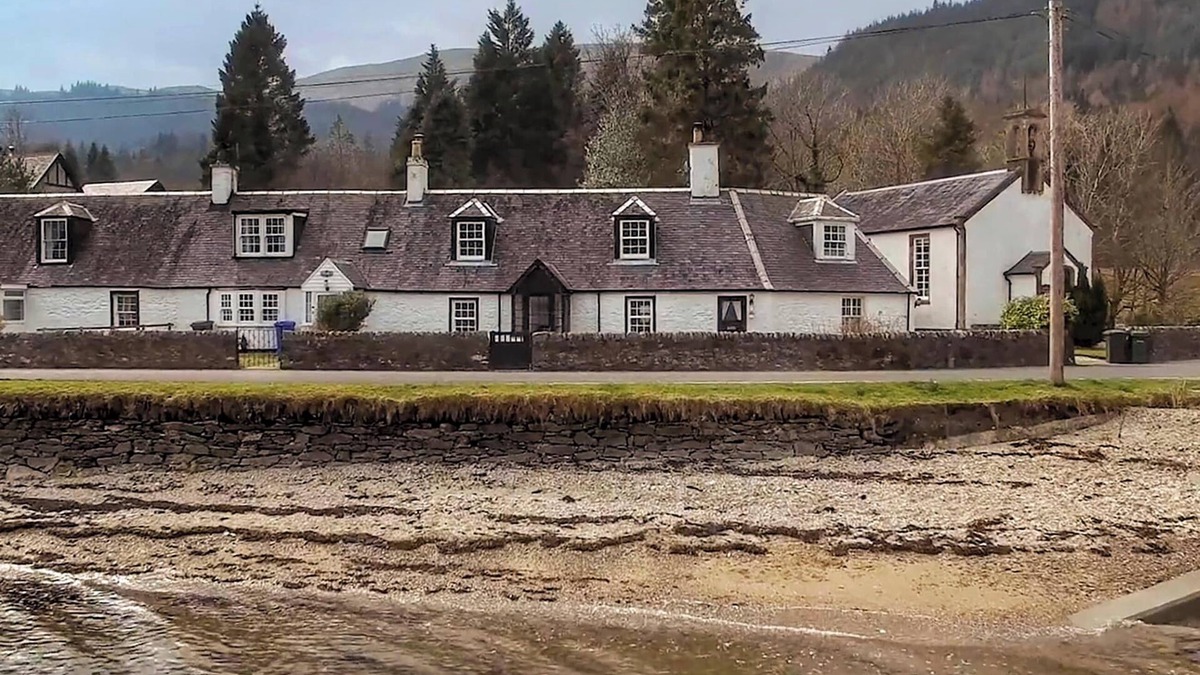 Kilmun Cottage | 2 bedroom accommodation in Ardentinny near Dunoon