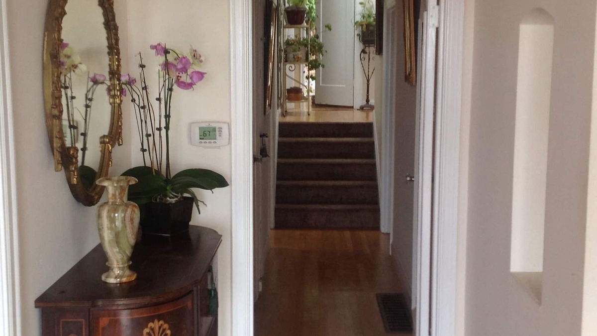 Mount Davidson Manor Apartment | 2 bedroom 1.5 bath house in SF