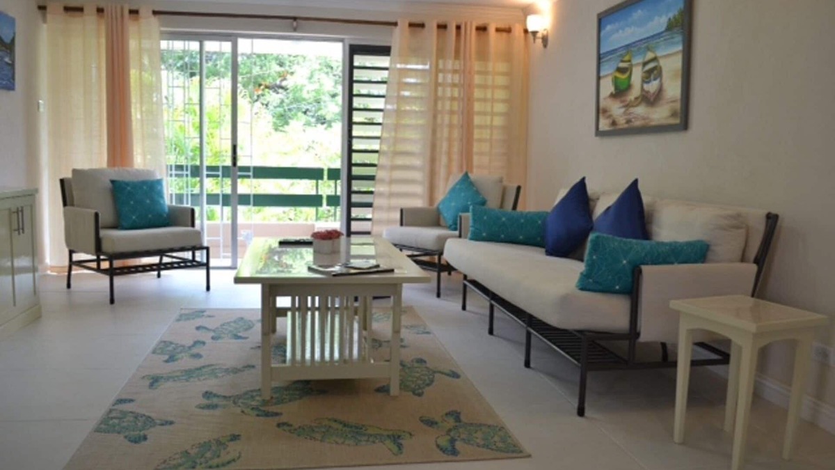 Garrison Historic Area Apartment | 2 bedroom 1 bathroom unit on Barbados' south coast near to shopping & beaches.