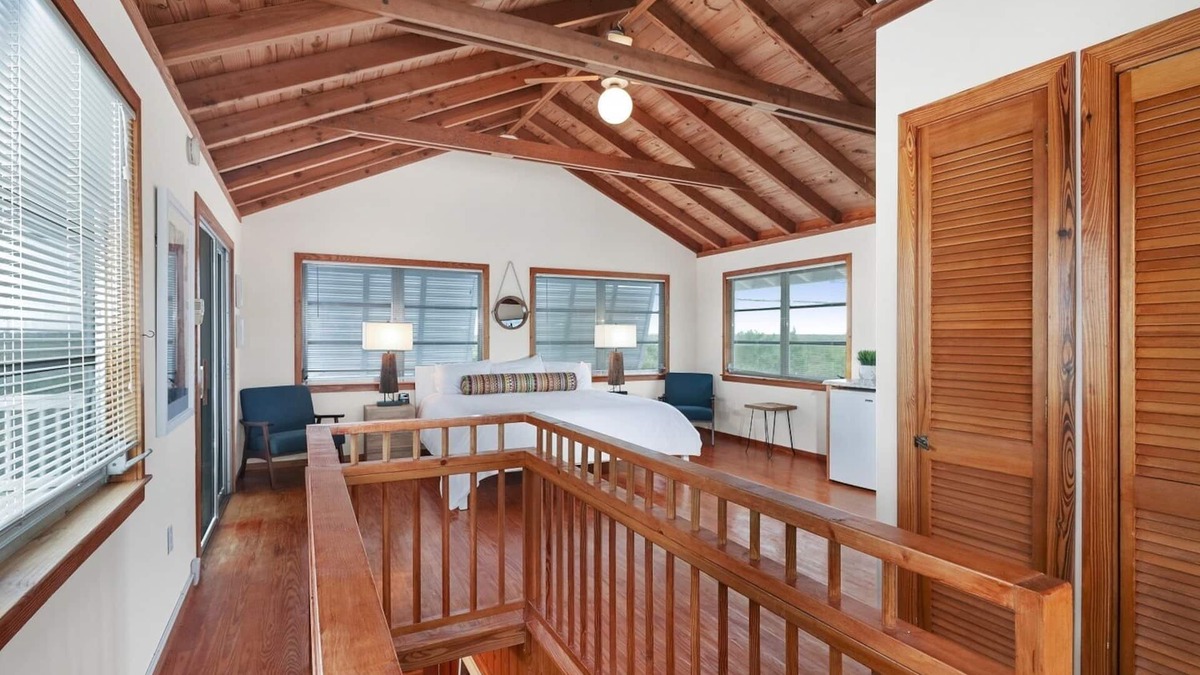 Little Torch Key House | 2 Bedroom 2 Bathroom Home with Private Pool Walking Distance to a Water View