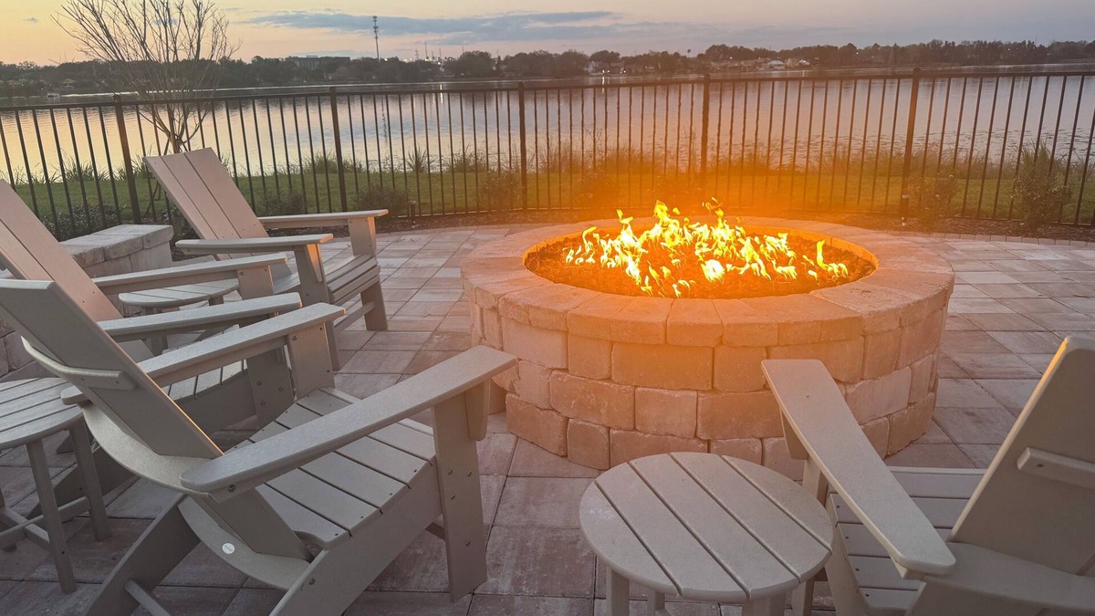 Winter Haven Apartment | 2-bedroom, 2-bath unit offers a family-friendly retreat just mins from LEGOLAND.