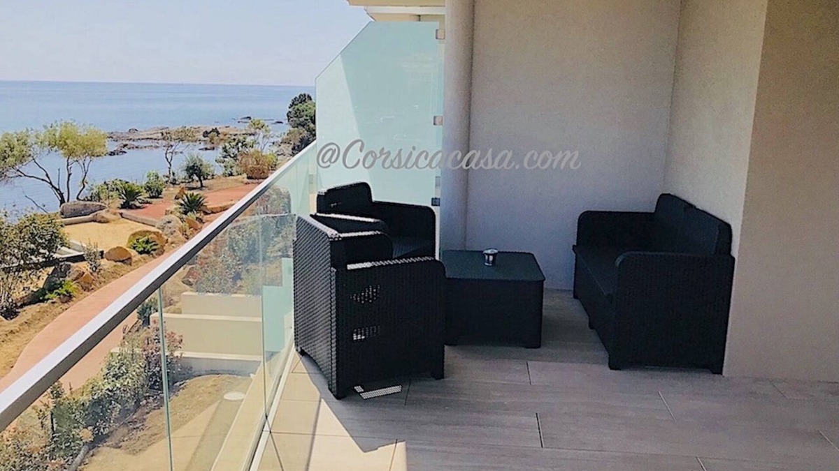 Solenzara Apartment | 2-BEDROOM, 2-BATHROOM LUXURY APARTMENT WITH SEA AND HARBOR VIEW AND INFINITY POOL