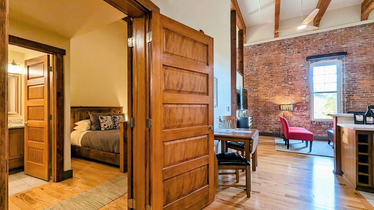 Amity Apartment | 2 bedroom, 2 bathroom suite - 2 flats in 1 - Amity Flat - Willabell Flats