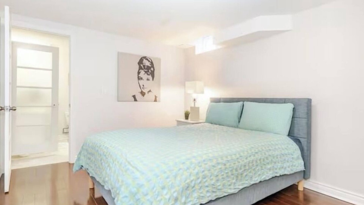 Rathwood Apartment | 2 Bedroom, 2 free parking, 5 min to Mississauga center, 20min Toronto center