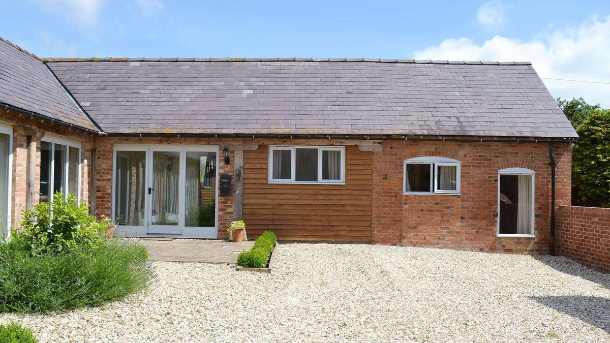 Whitchurch Cottage | 2 bedroom accommodation in Crimscote, near Newbold
