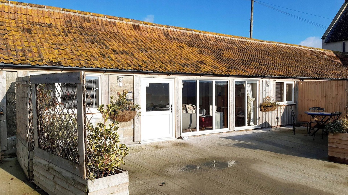 Wotton-under-Edge Cottage | 2 bedroom accommodation in Wickwar, Wotton-under-Edge