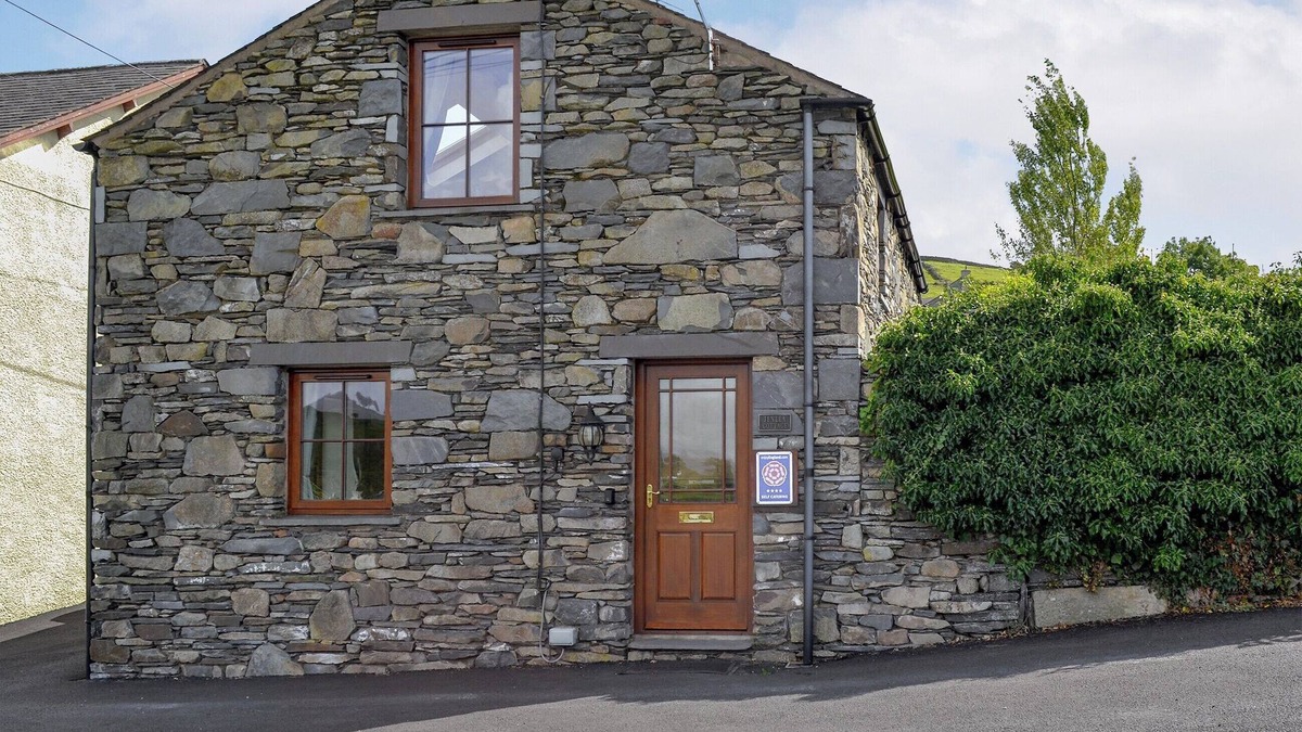 Kirkby-in-Furness Cottage | 2 bedroom accommodation in Grizebeck, near Kirkby-in-Furness