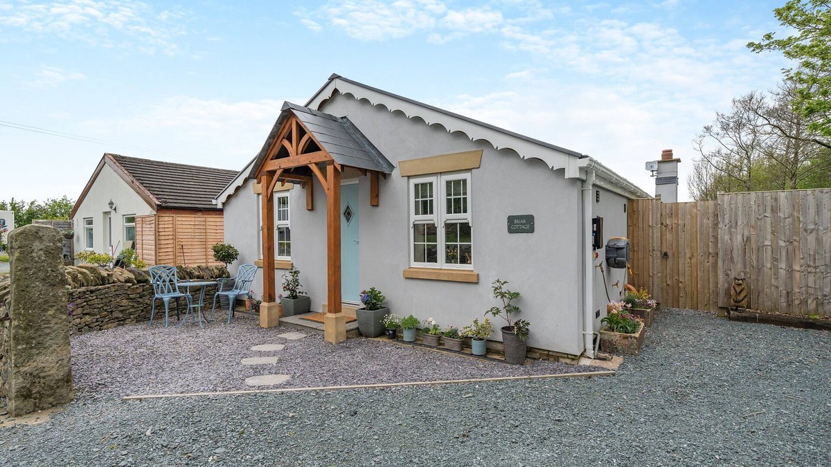 Knott End-on-Sea Cottage | 2 bedroom accommodation in Pilling, near Preston