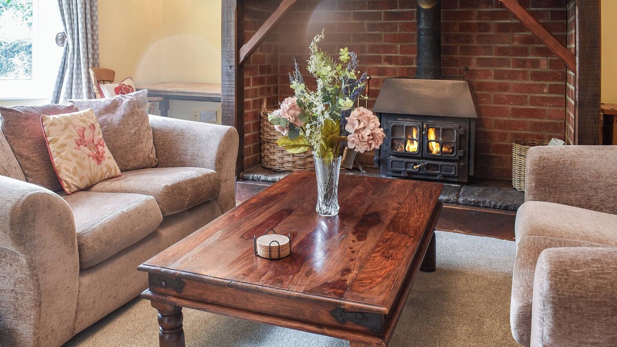 Briston Cottage | 2 bedroom accommodation in Melton Constable, near Holt