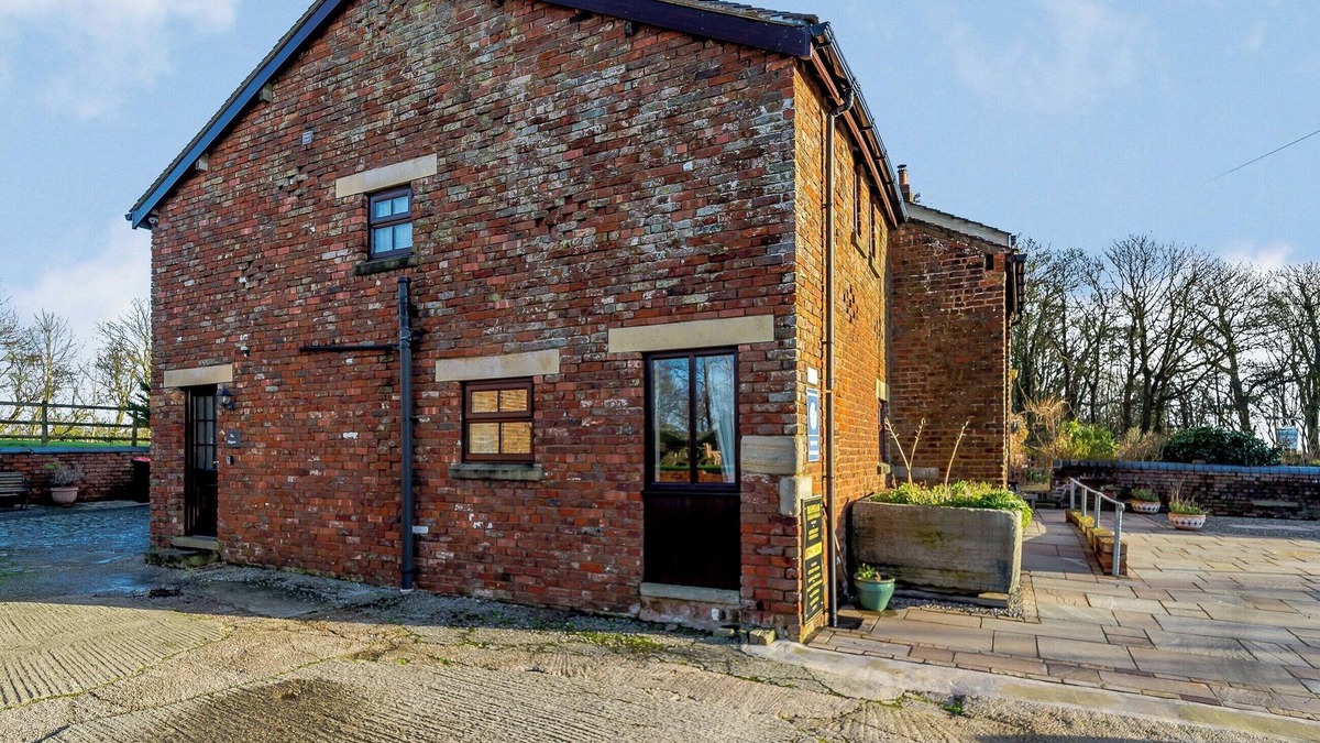 Poulton-le-Fylde Cottage | 2 bedroom accommodation in Poulton Le Fylde