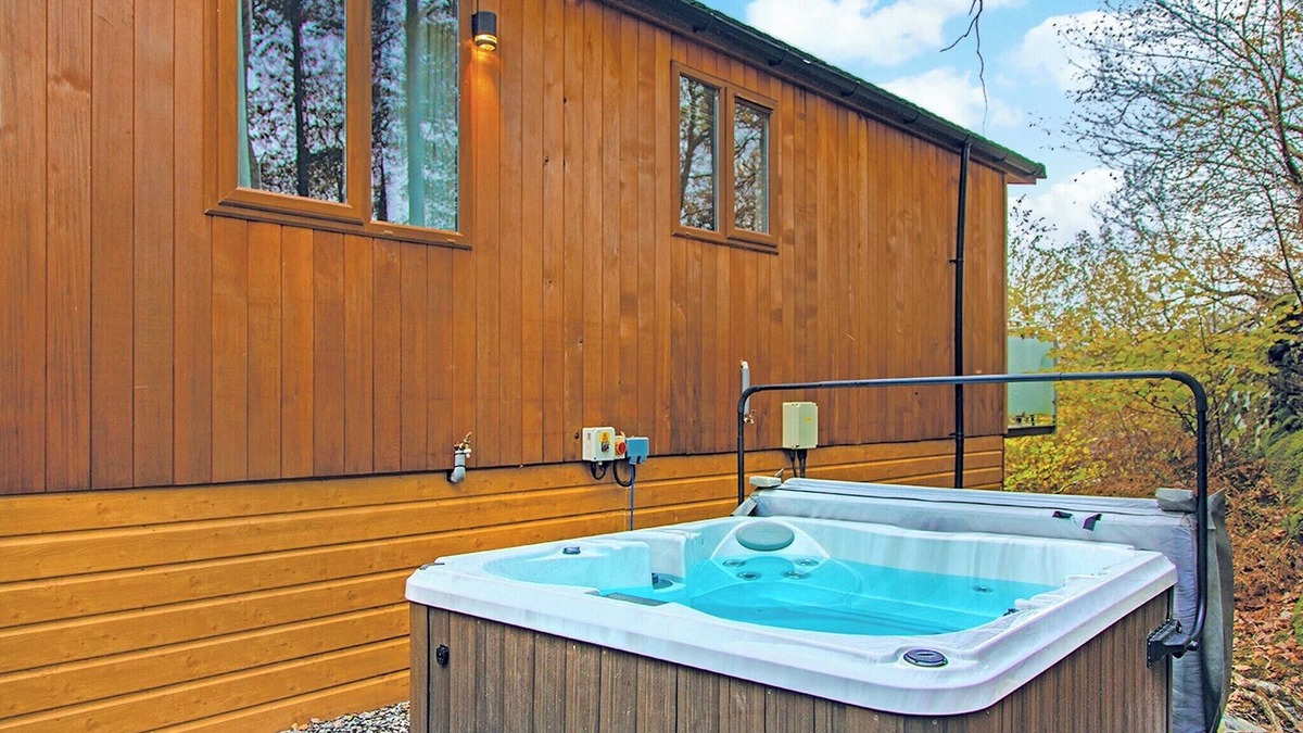 Broughton Mills Ski Chalet | 2 bedroom accommodation in Water Yeat, Nr Coniston