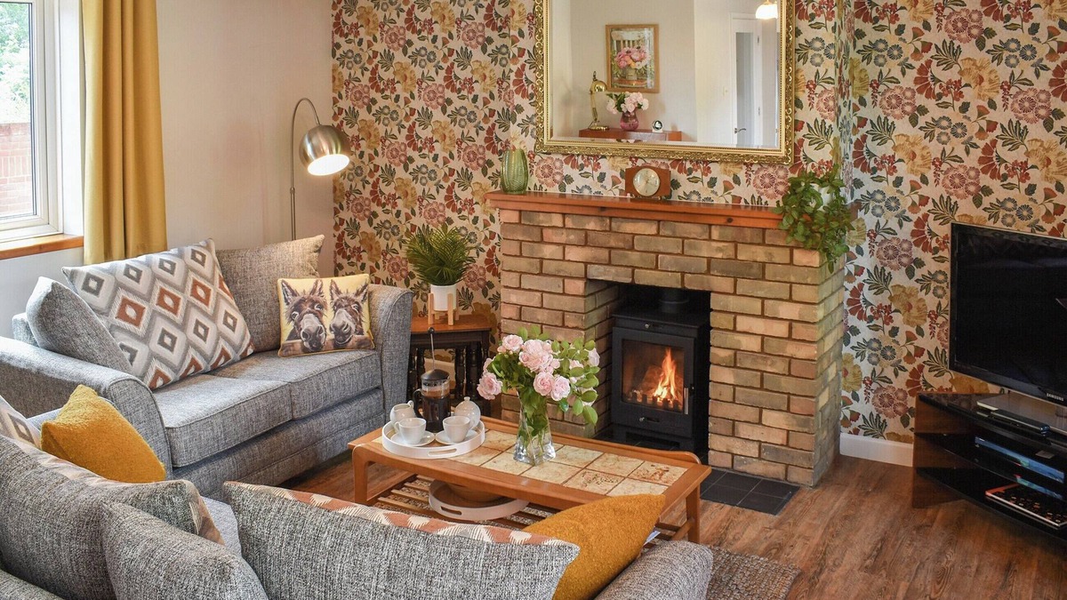 Needham Market Cottage | 2 bedroom accommodation in Needham Market