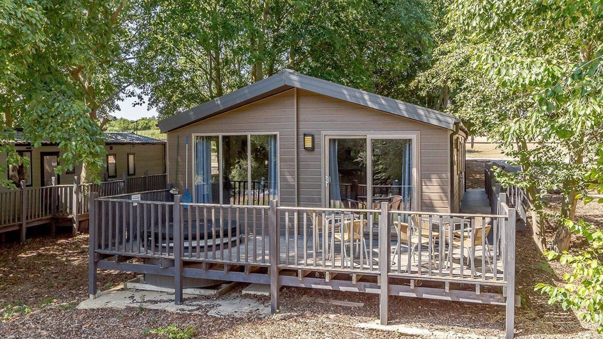 Thistley Green Cabin | 2 bedroom accommodation in Chippenham, Nr Newmarket