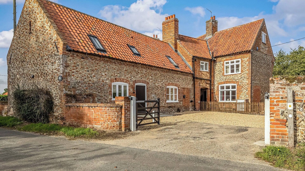 Great Snoring Cottage | 2 bedroom accommodation in Great Snoring