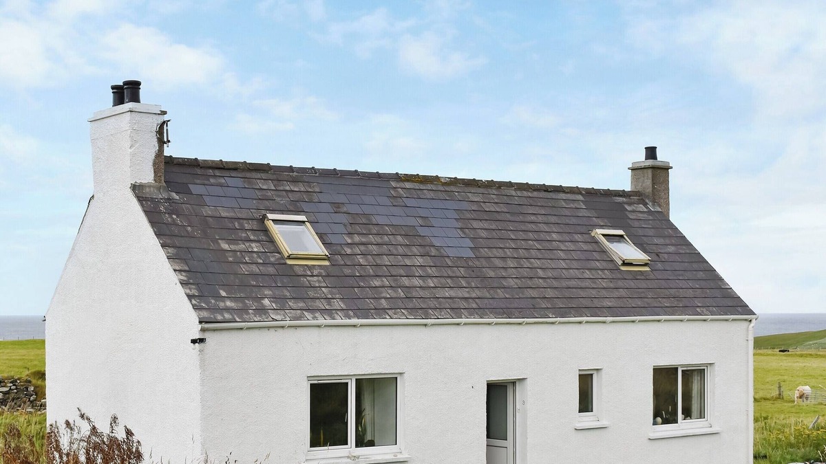 Isle of Lewis Cottage | 2 bedroom accommodation in North Dell, Isle of Lewis