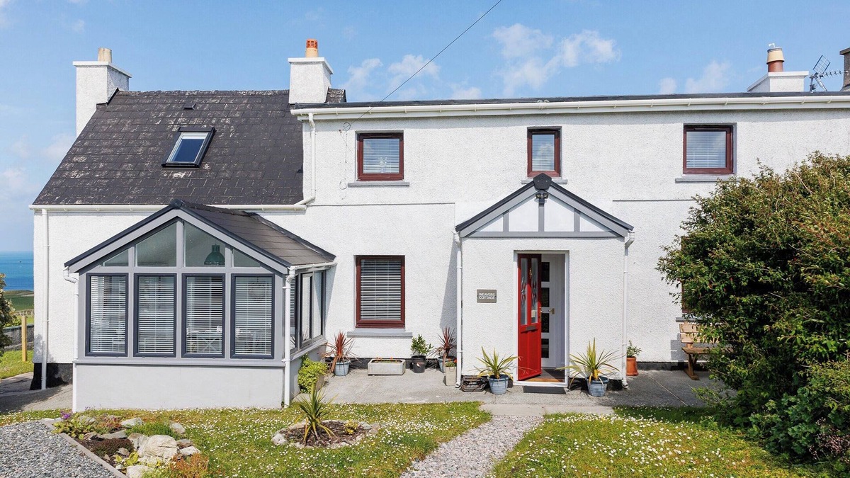 Isle of Lewis Cottage | 2 bedroom accommodation in North Tolsta, Isle of Lewis