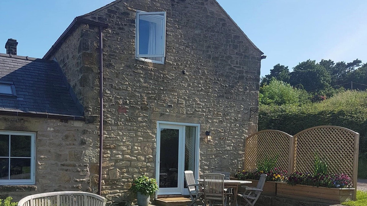 Clay Cross Cottage | 2 bedroom accommodation in Handley, near Matlock