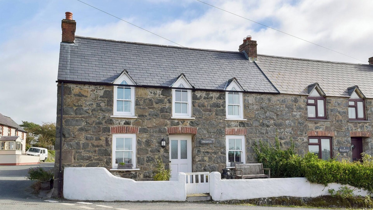 Trefin Cottage | 2 bedroom accommodation in Trefin, near St Davids