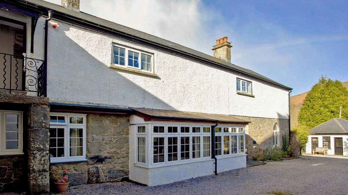 Newton Abbot Cottage | 2 bedroom accommodation in Widecombe-in-the-Moor, near Bovey Tracey